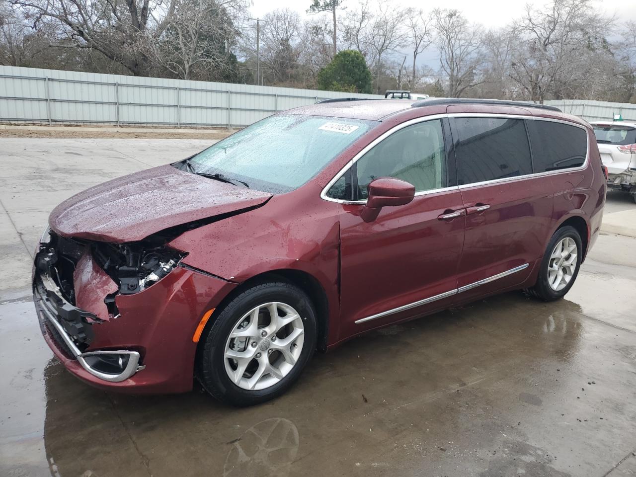 2017 Chrysler Pacifica - Image 1