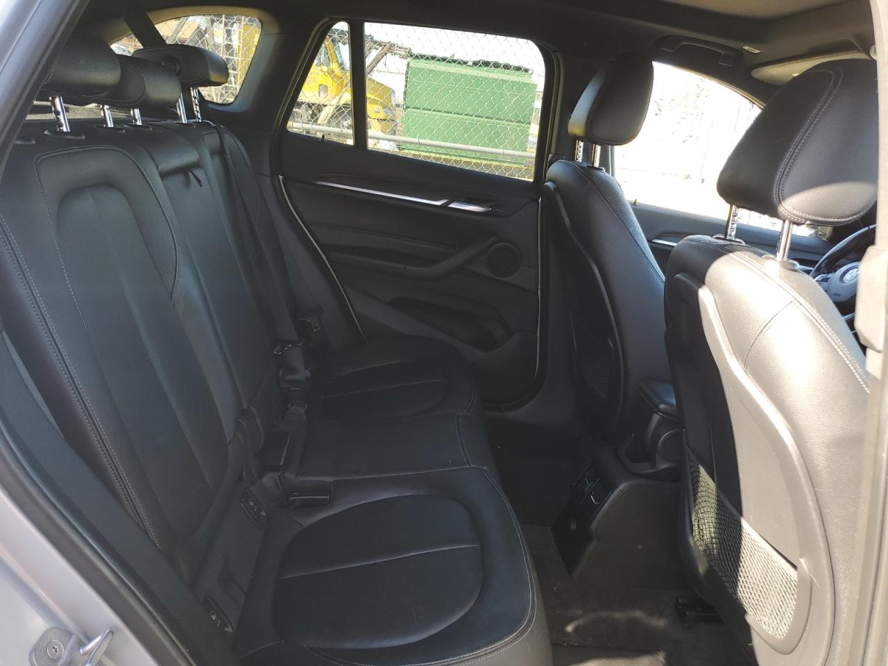 2016 BMW X1 - Image 11