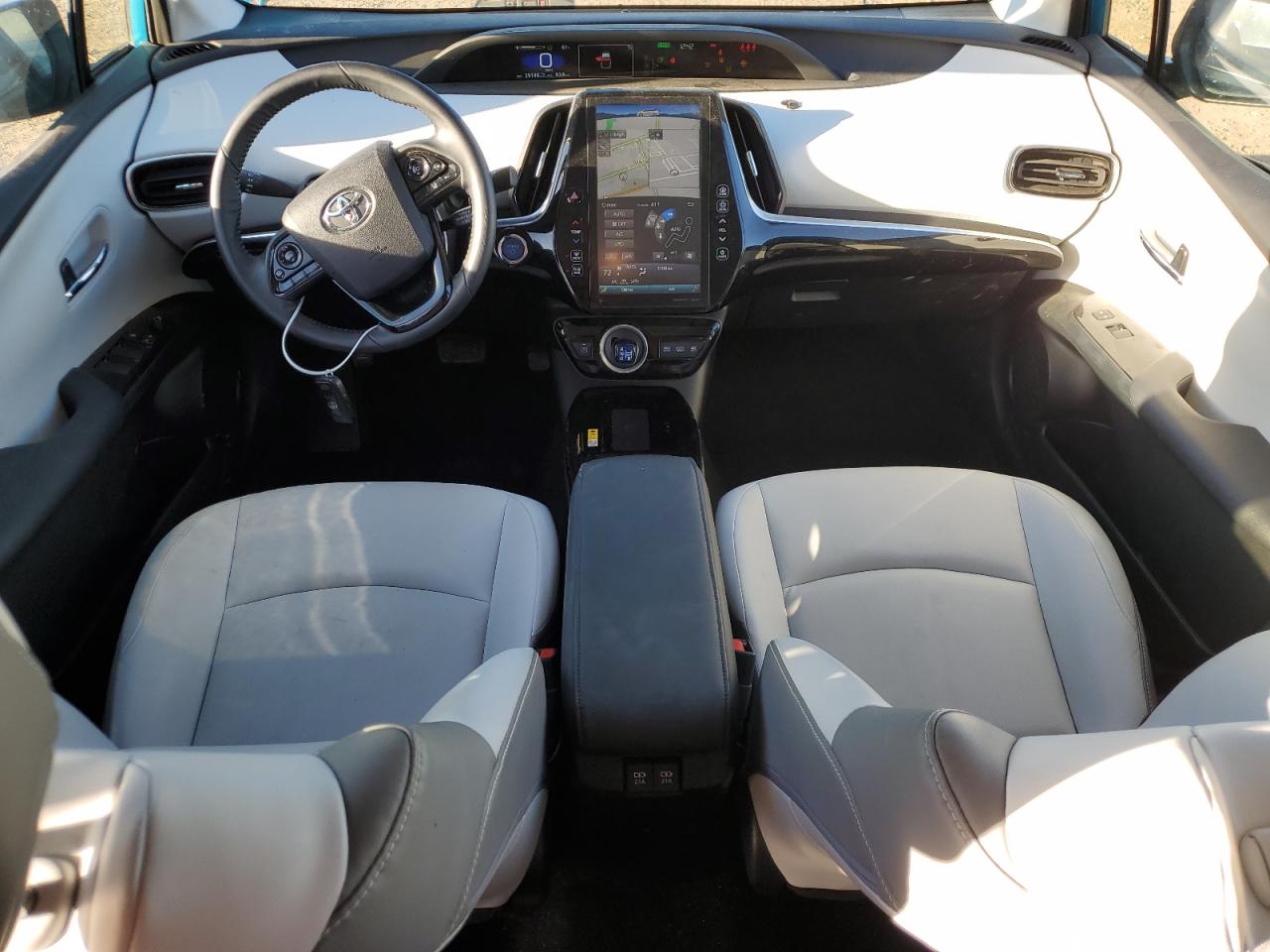 2022 Toyota Prius - Image 8