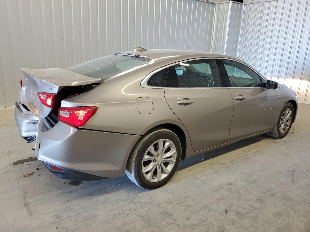 2023 Chevrolet Malibu - Image 3