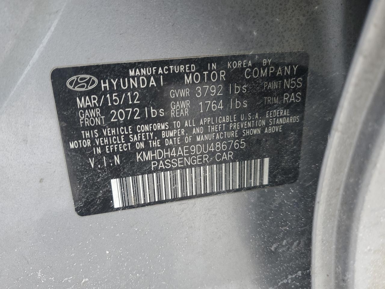 2013 Hyundai Elantra - Image 12