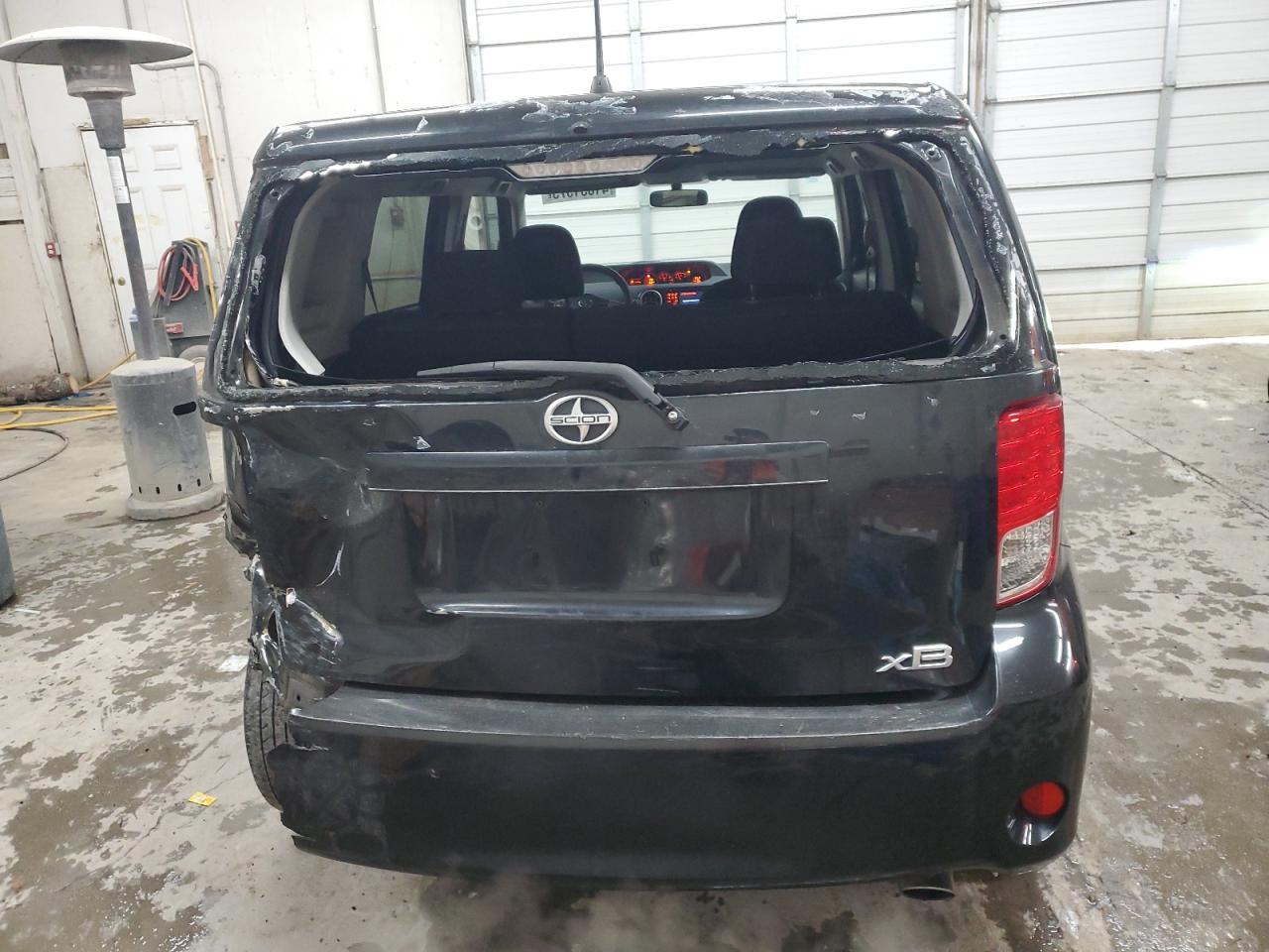 2012 Scion xB - Image 6