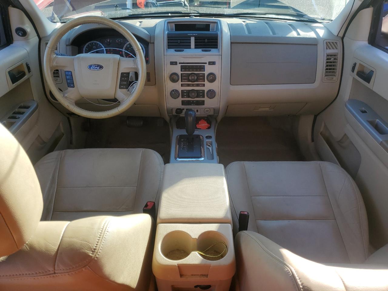 2011 Ford Escape - Image 8