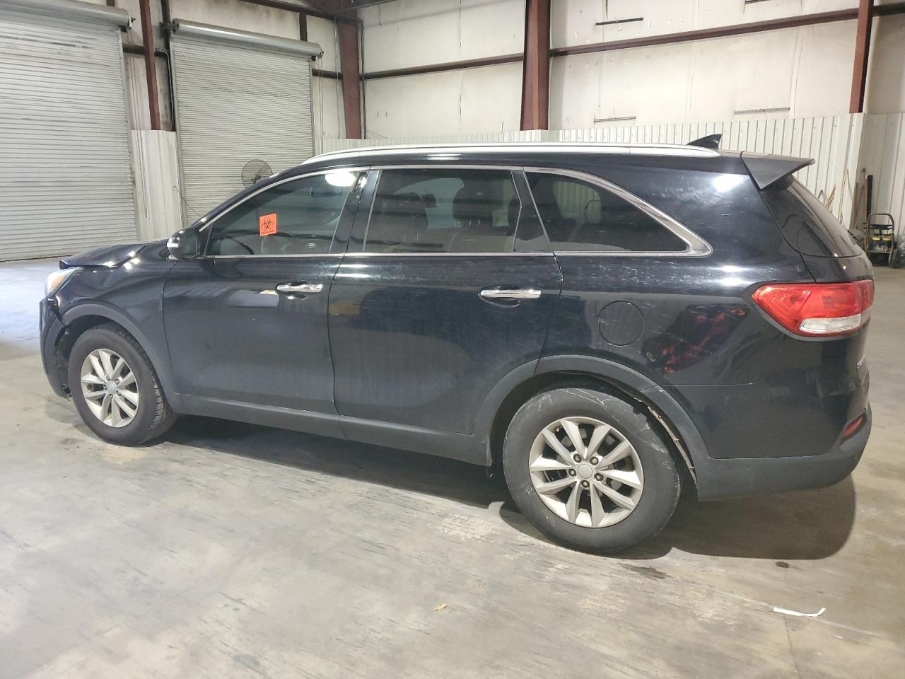 2016 Kia Sorento - Image 2