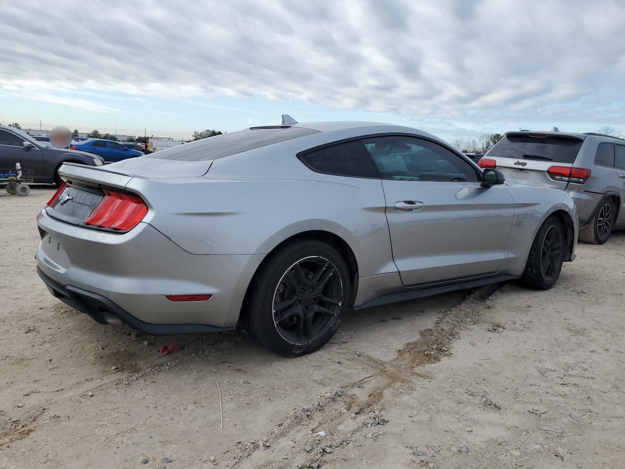 2022 Ford Mustang - Image 3