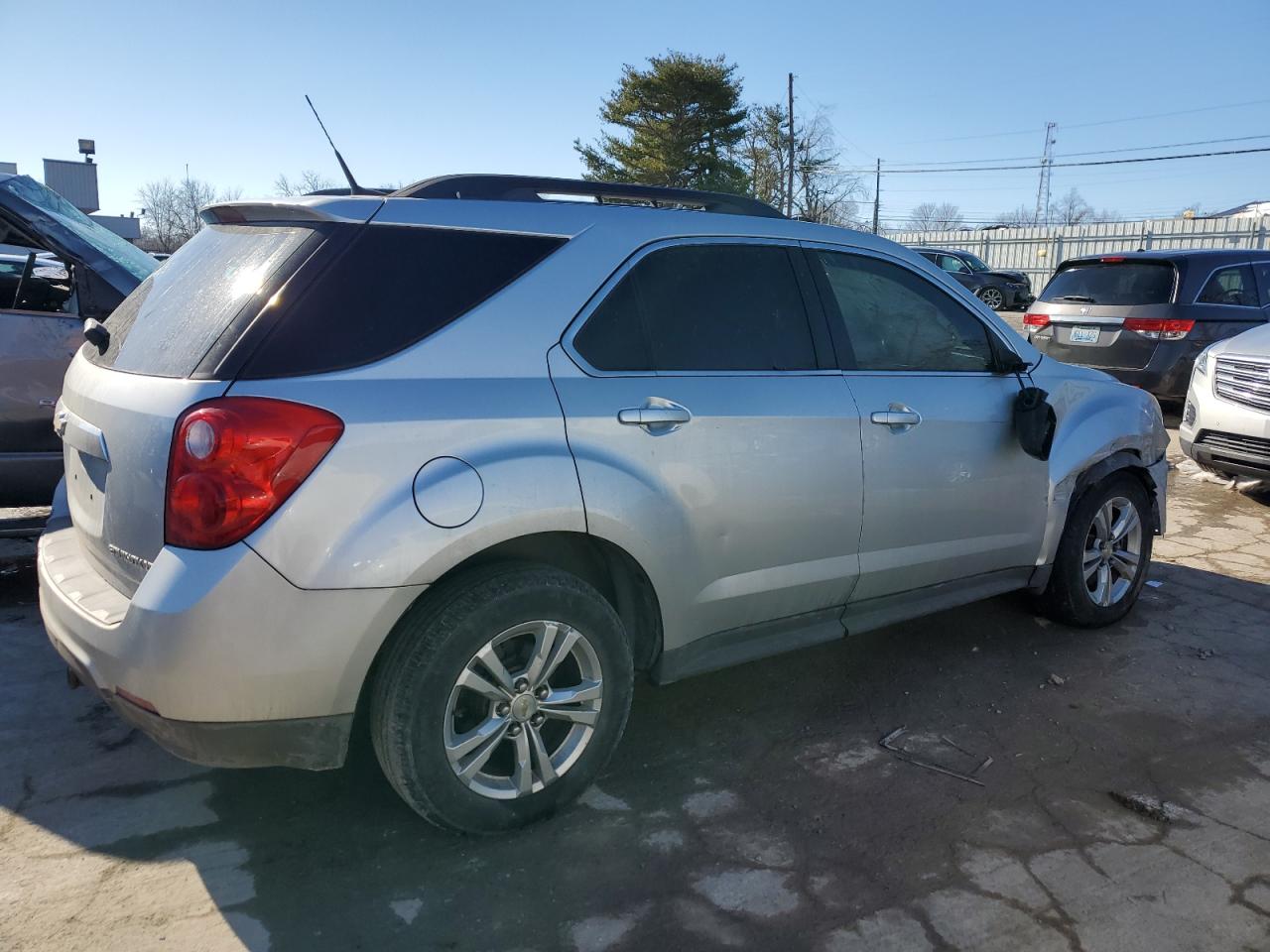 2010 Chevrolet Equinox - Image 3