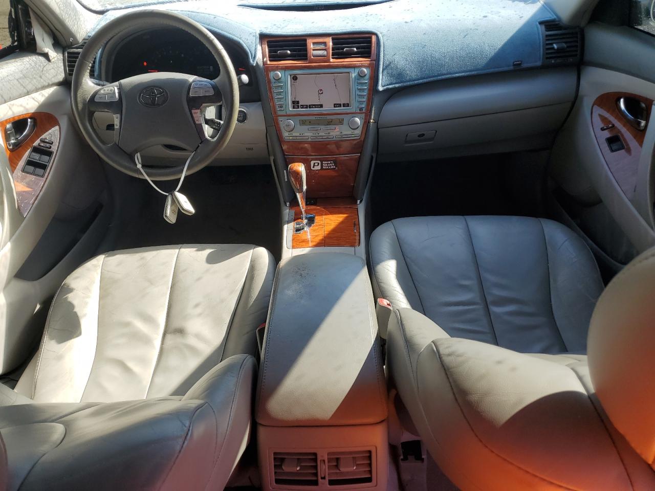 2009 Toyota Camry - Image 8