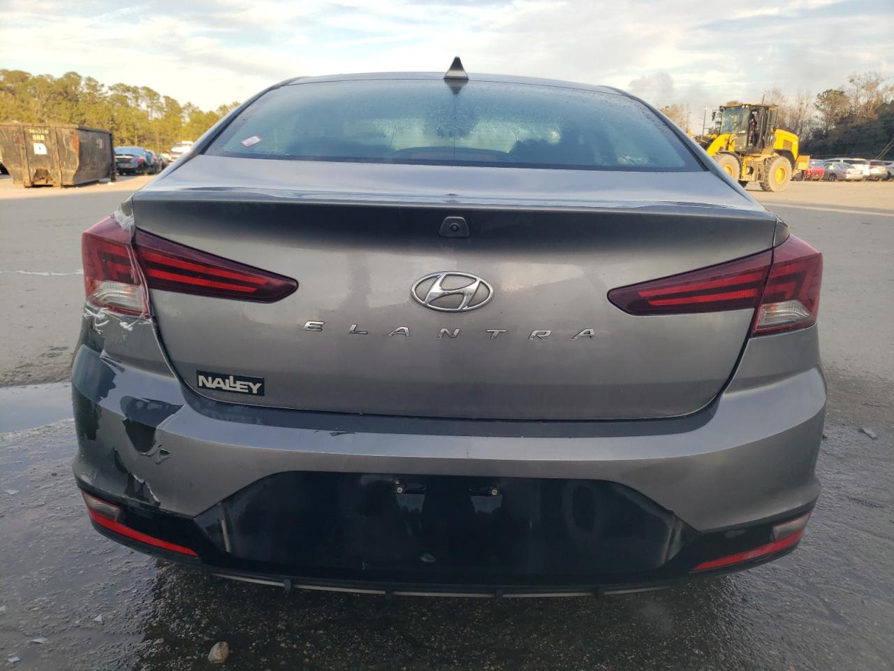 2019 Hyundai Elantra - Image 6