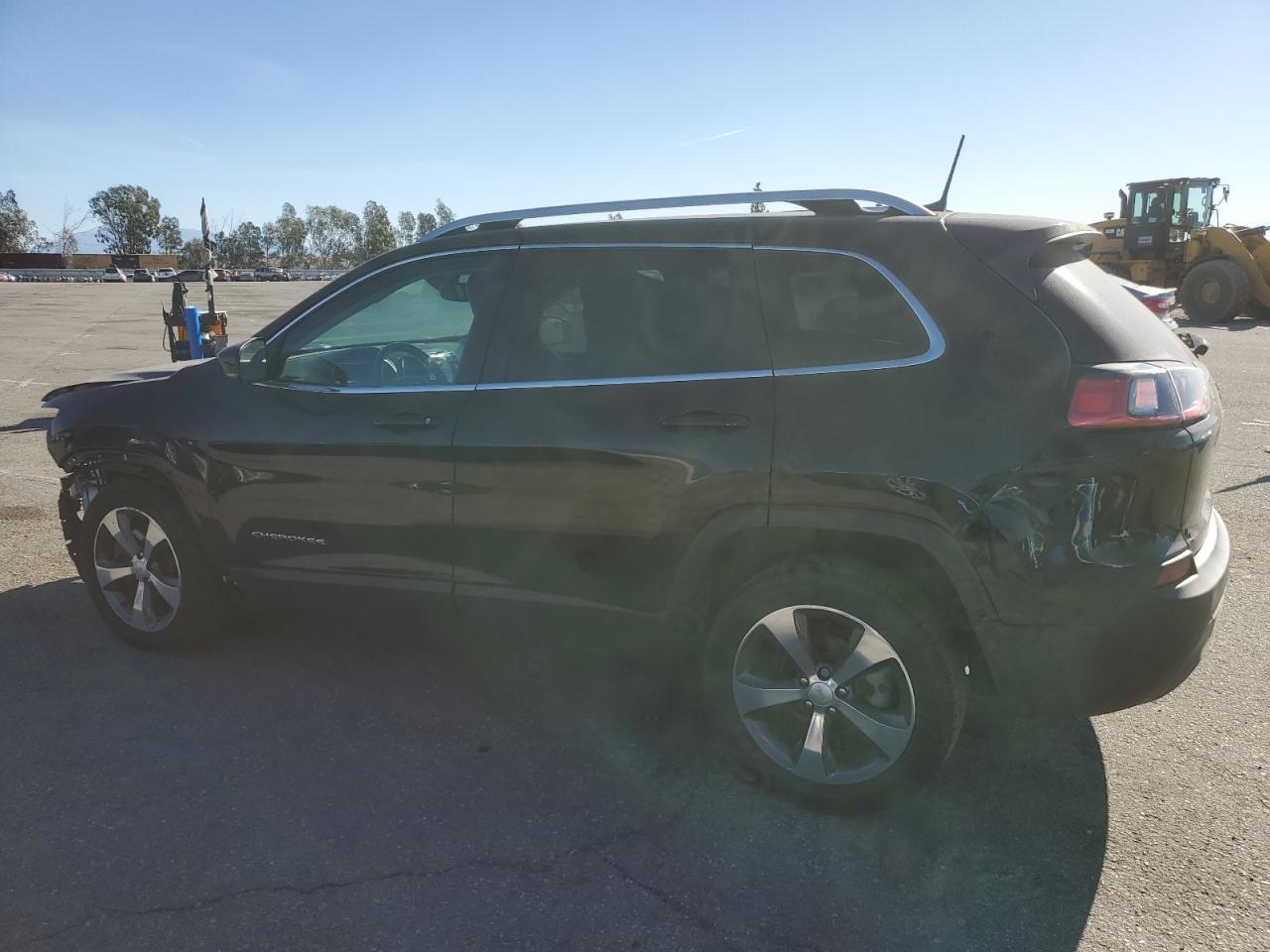 2020 Jeep Grand Cherokee - Image 2