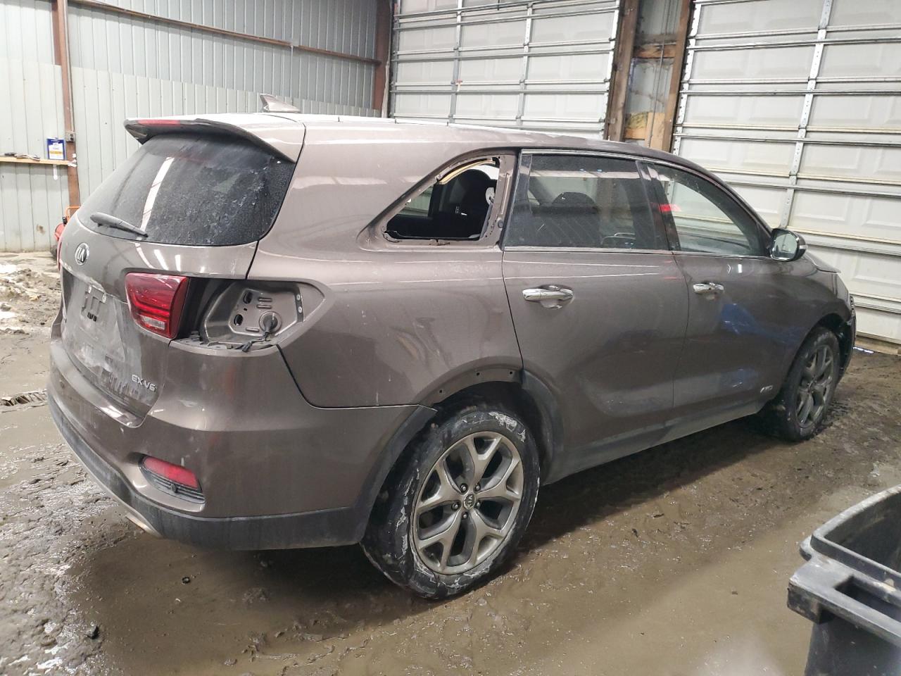2019 Kia Sorento - Image 3
