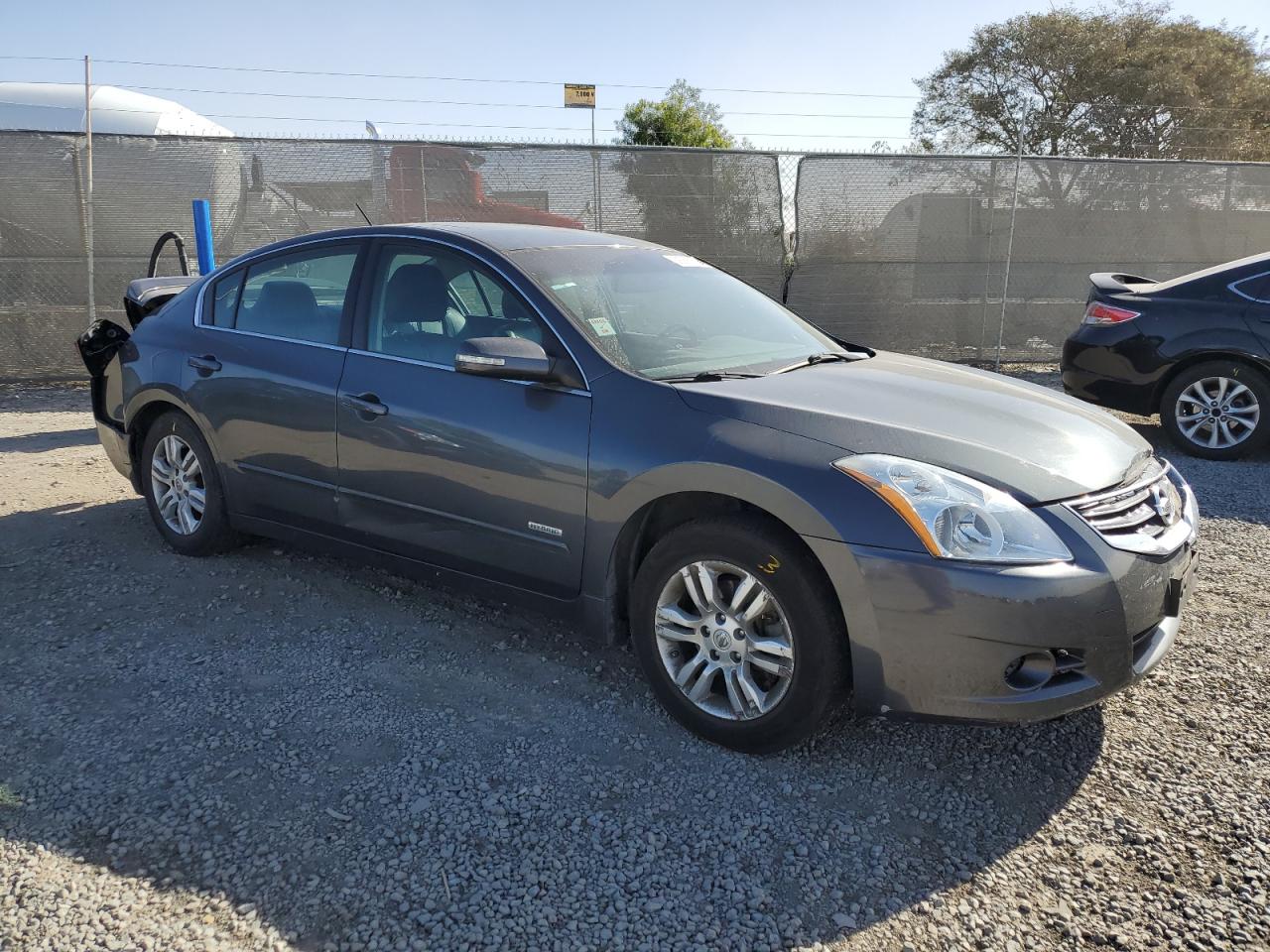 2011 Nissan Altima - Image 4