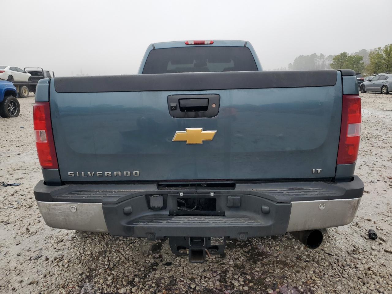 2012 Chevrolet Silverado - Image 6