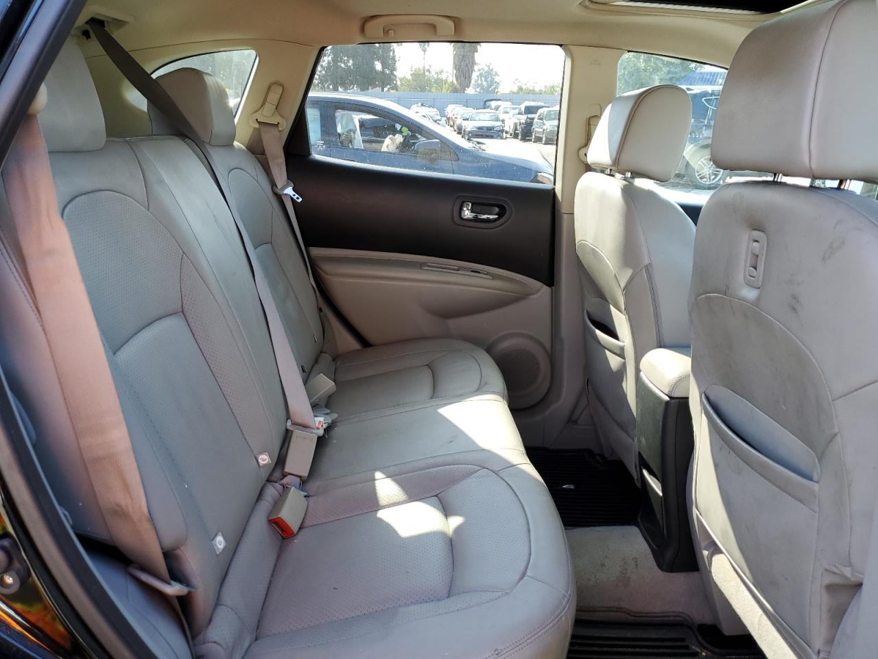 2012 Nissan Rogue - Image 11