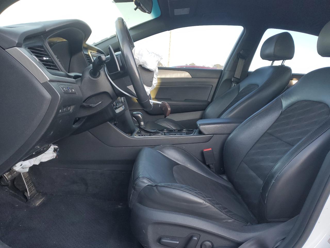 2018 Hyundai Sonata - Image 7