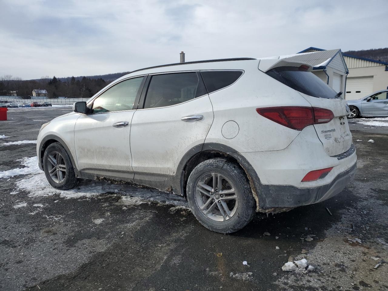 2017 Hyundai Santa Fe - Image 2