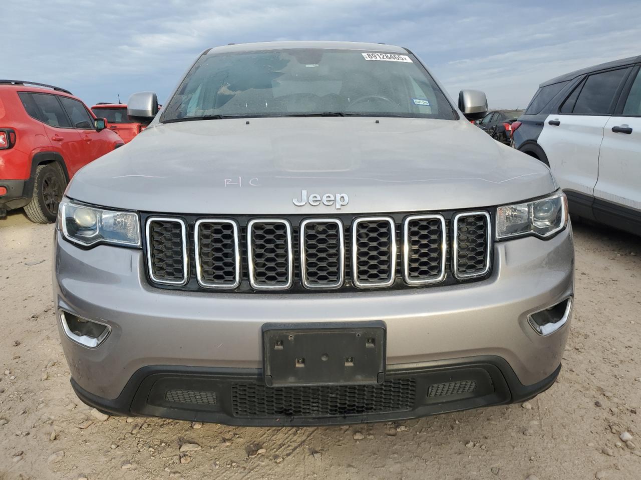 2018 Jeep Grand Cherokee - Image 5