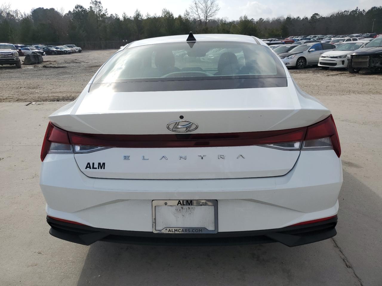 2021 Hyundai Elantra - Image 6