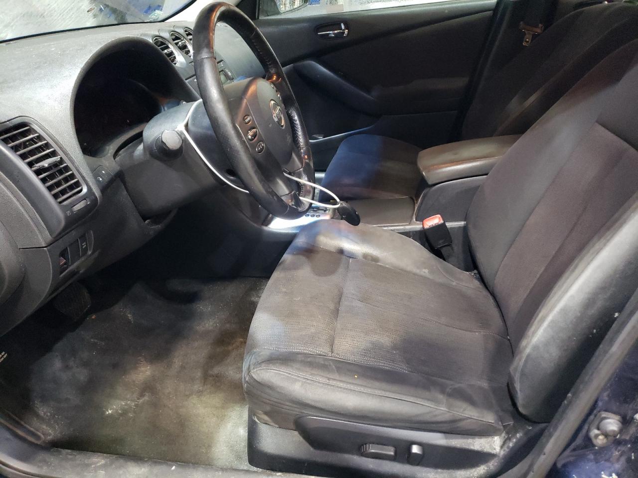 2010 Nissan Altima - Image 7