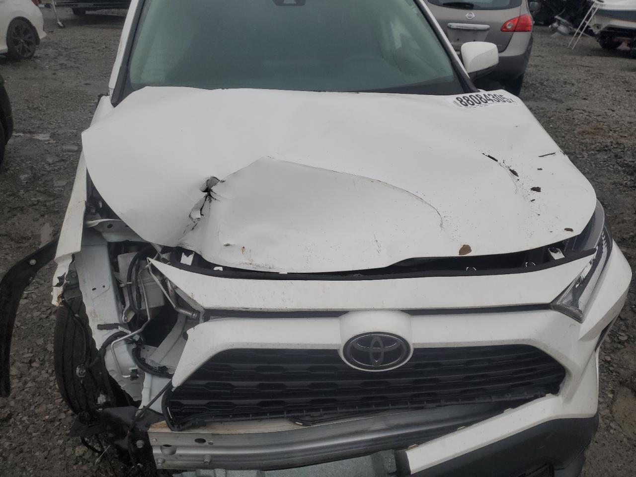 2020 Toyota Rav4 Xle VIN: 2T3W1RFV9LC044000 Lot: 88084305