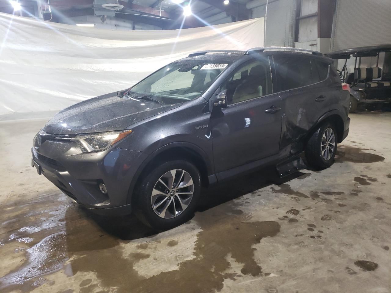 2017 Toyota RAV 4 - Image 1