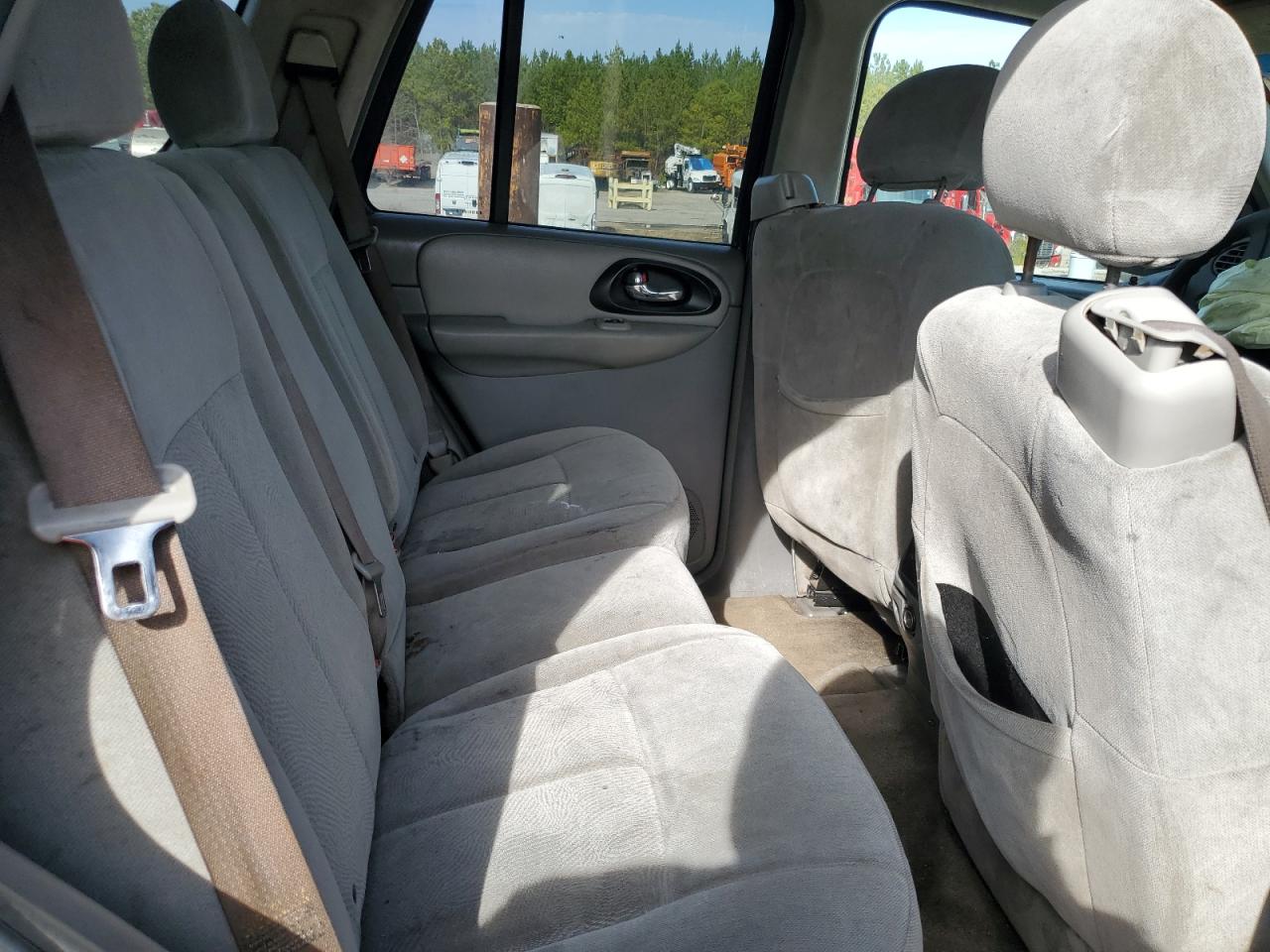 2005 Chevrolet TrailBlazer - Image 10