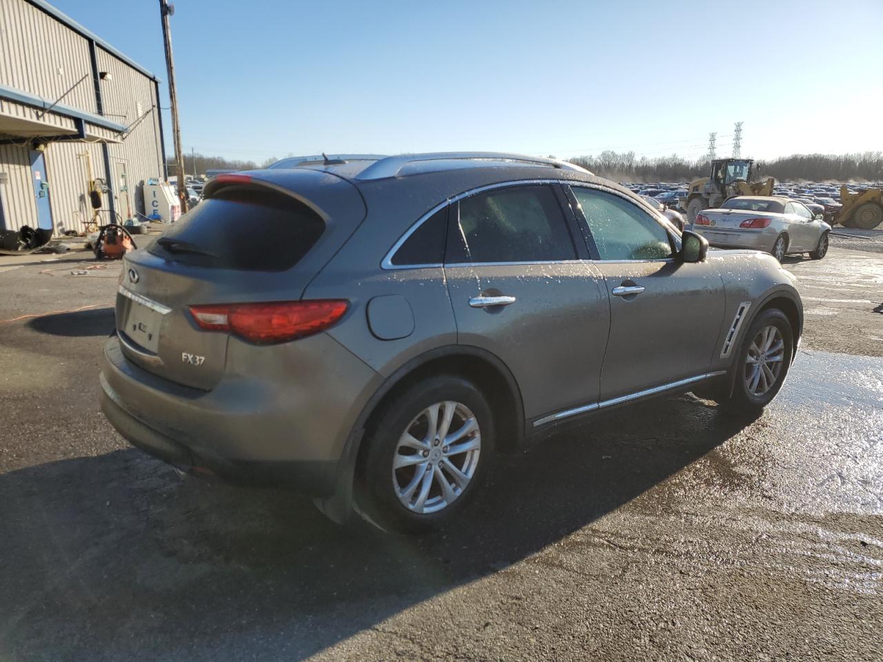 2013 Infiniti FX - Image 3