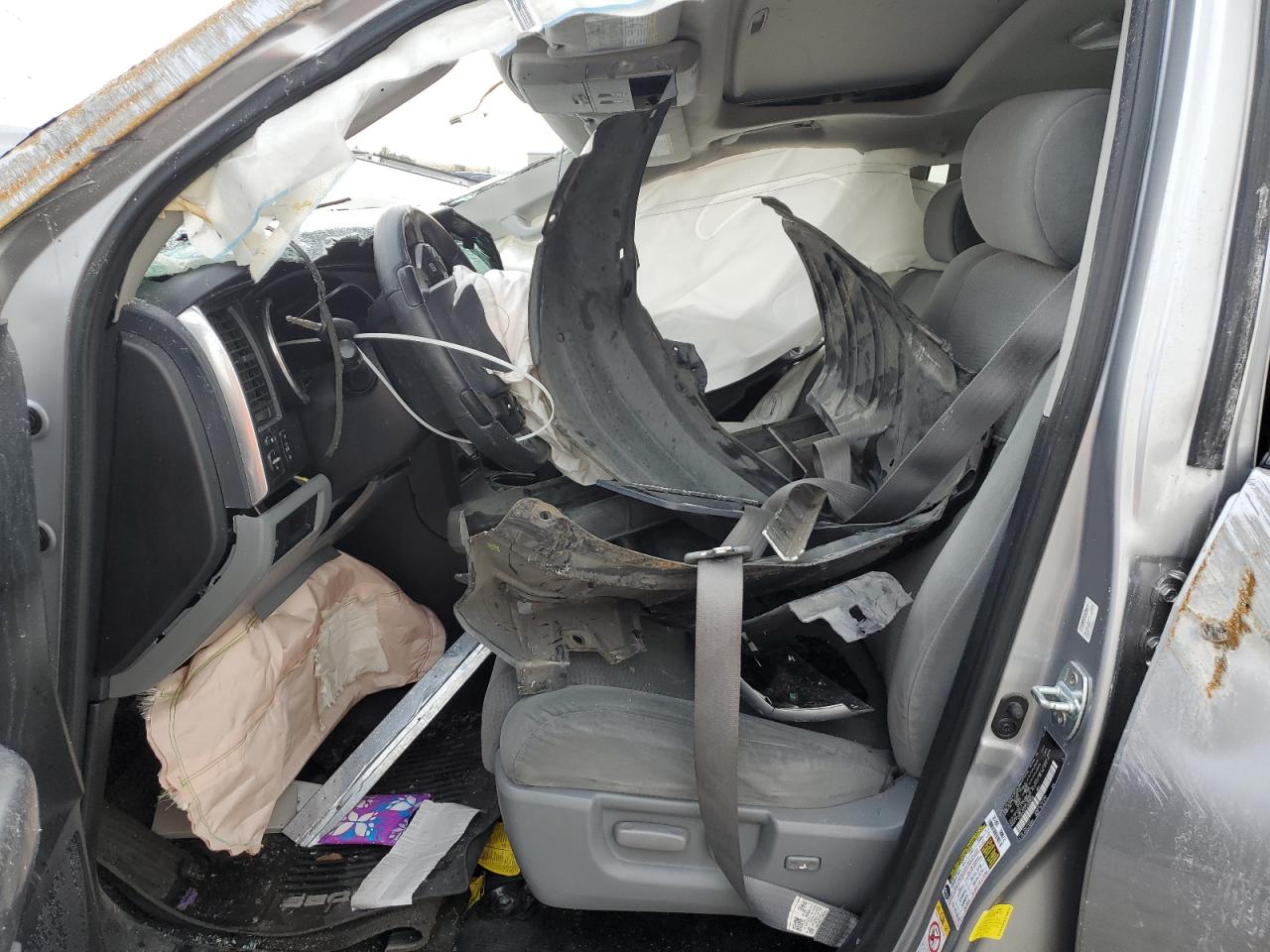 2018 Toyota Sequoia - Image 7