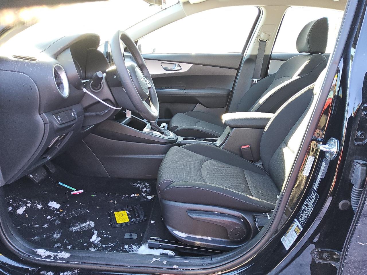 2024 Kia Forte - Image 5