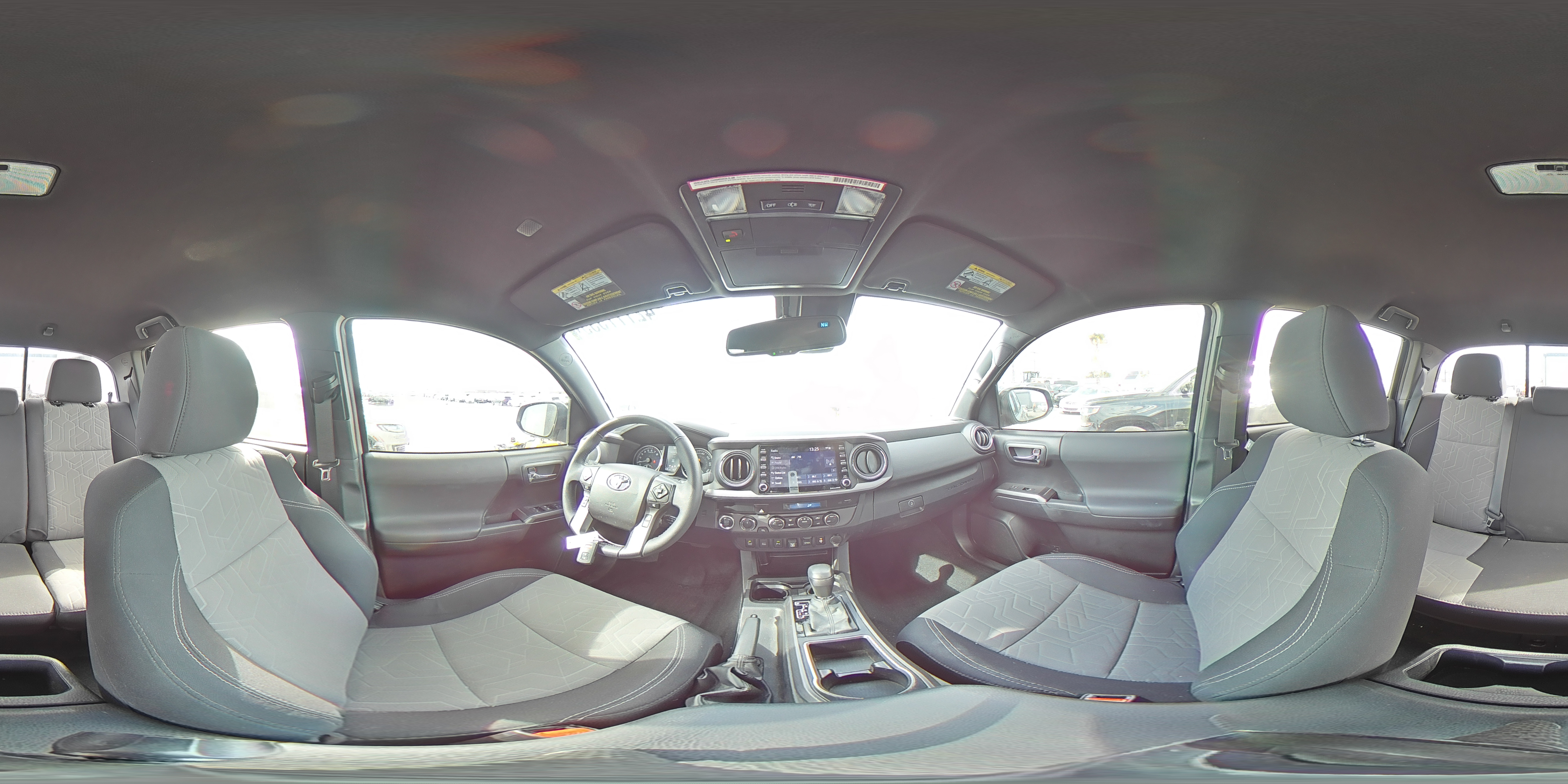2022 Toyota Tacoma - Image 12