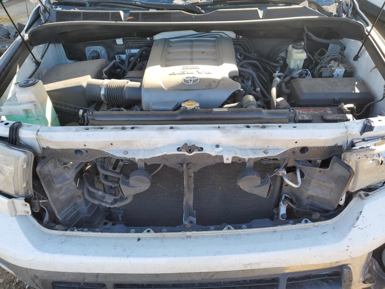 2010 Toyota Tundra - Image 11