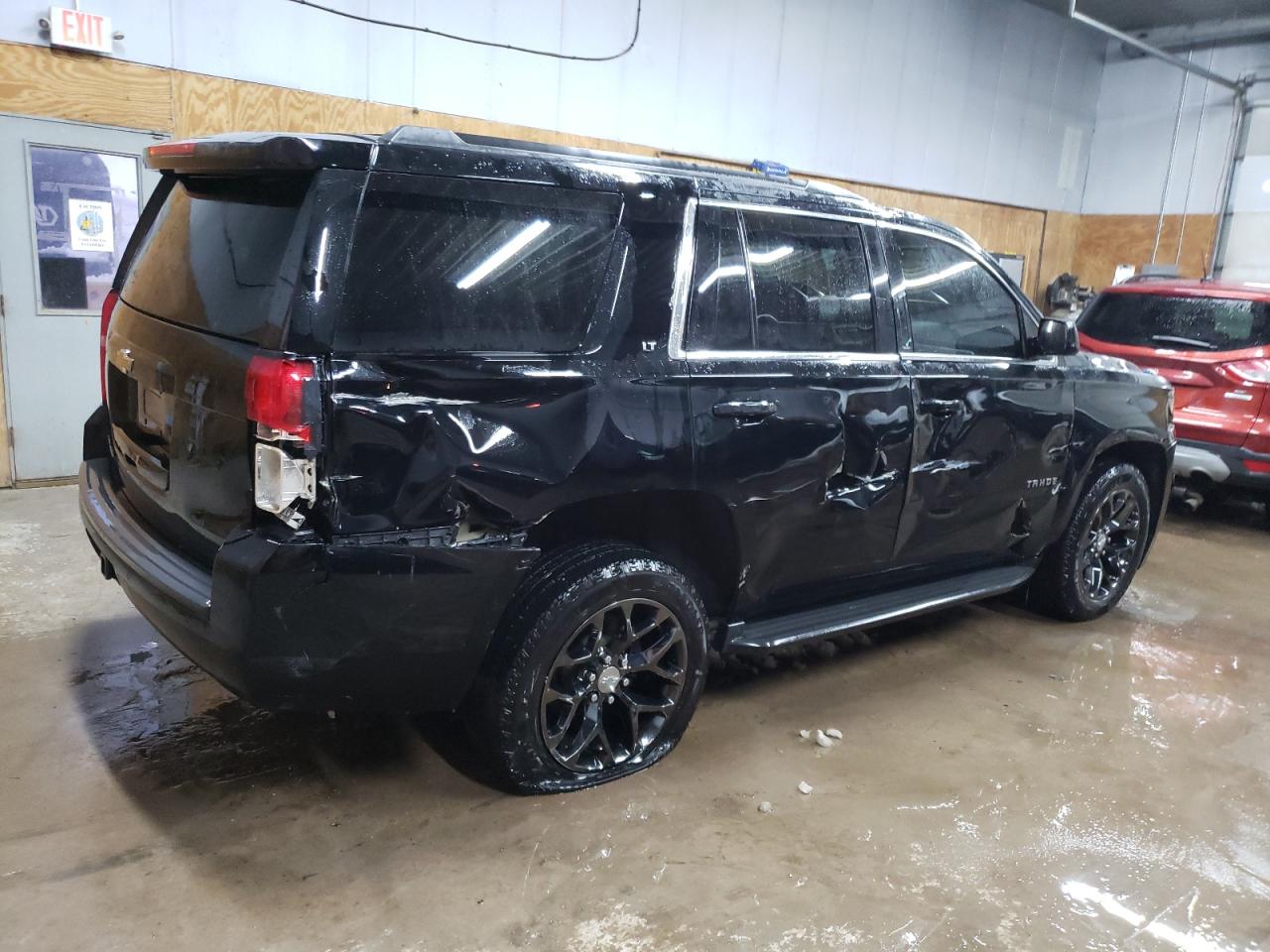 2019 Chevrolet Tahoe - Image 3