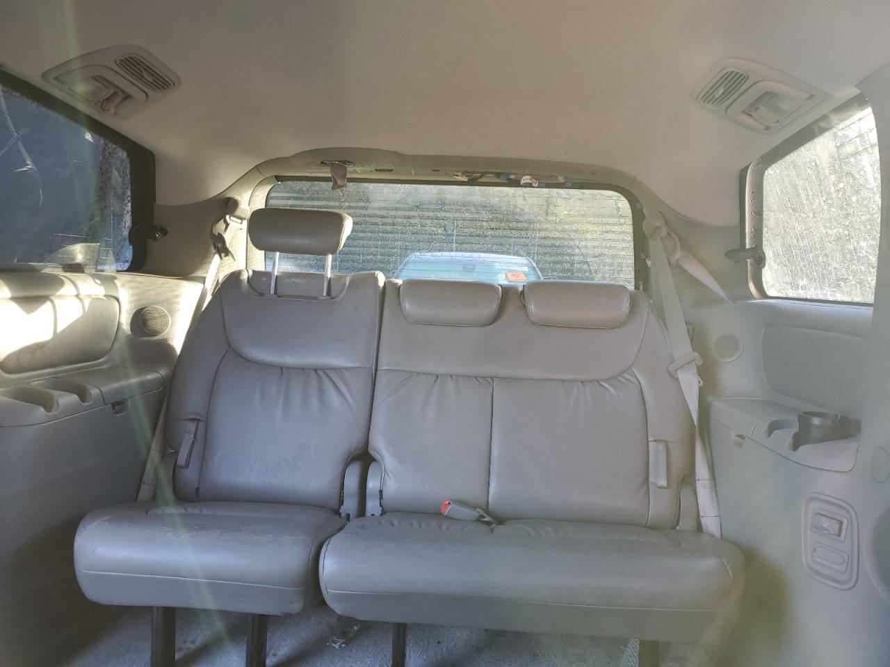2006 Toyota Sienna - Image 10