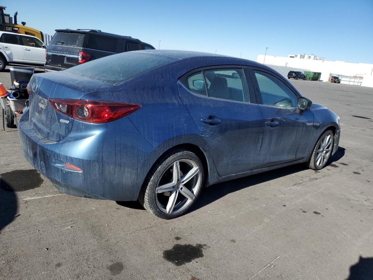 2017 Mazda 3 - Image 3