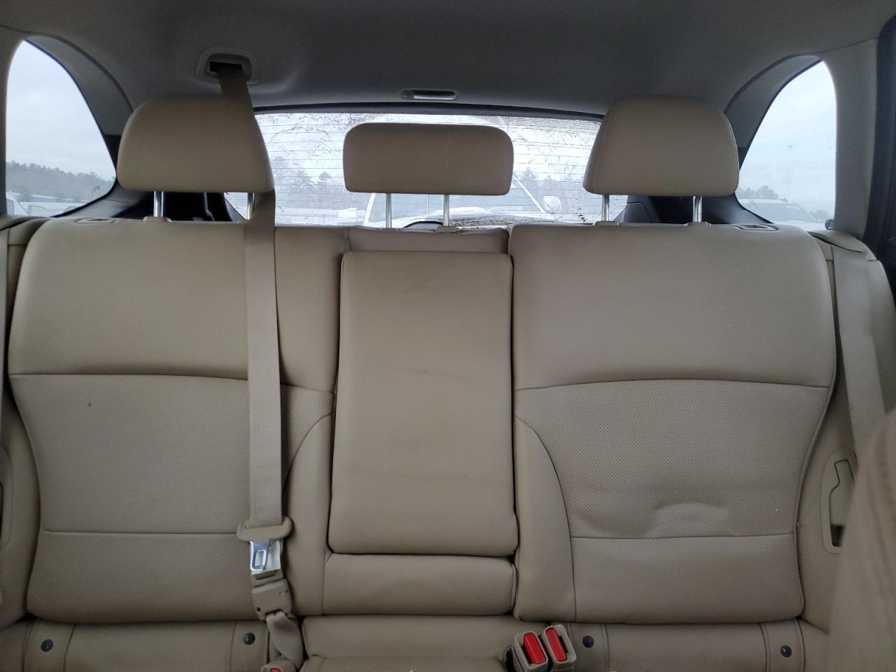 2015 Subaru Outback - Image 10