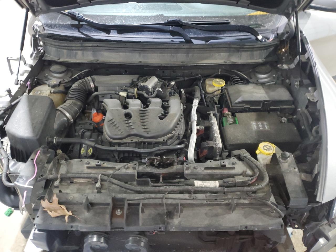 2015 Jeep Grand Cherokee - Image 12