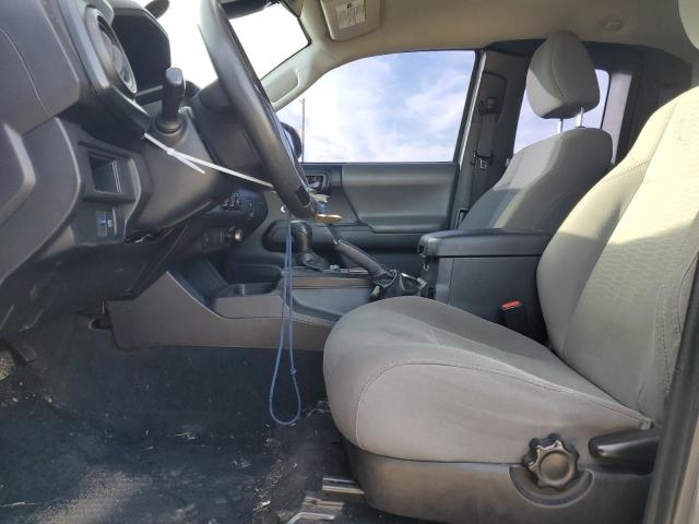 TOYOTA TACOMA 2018 Серебристый