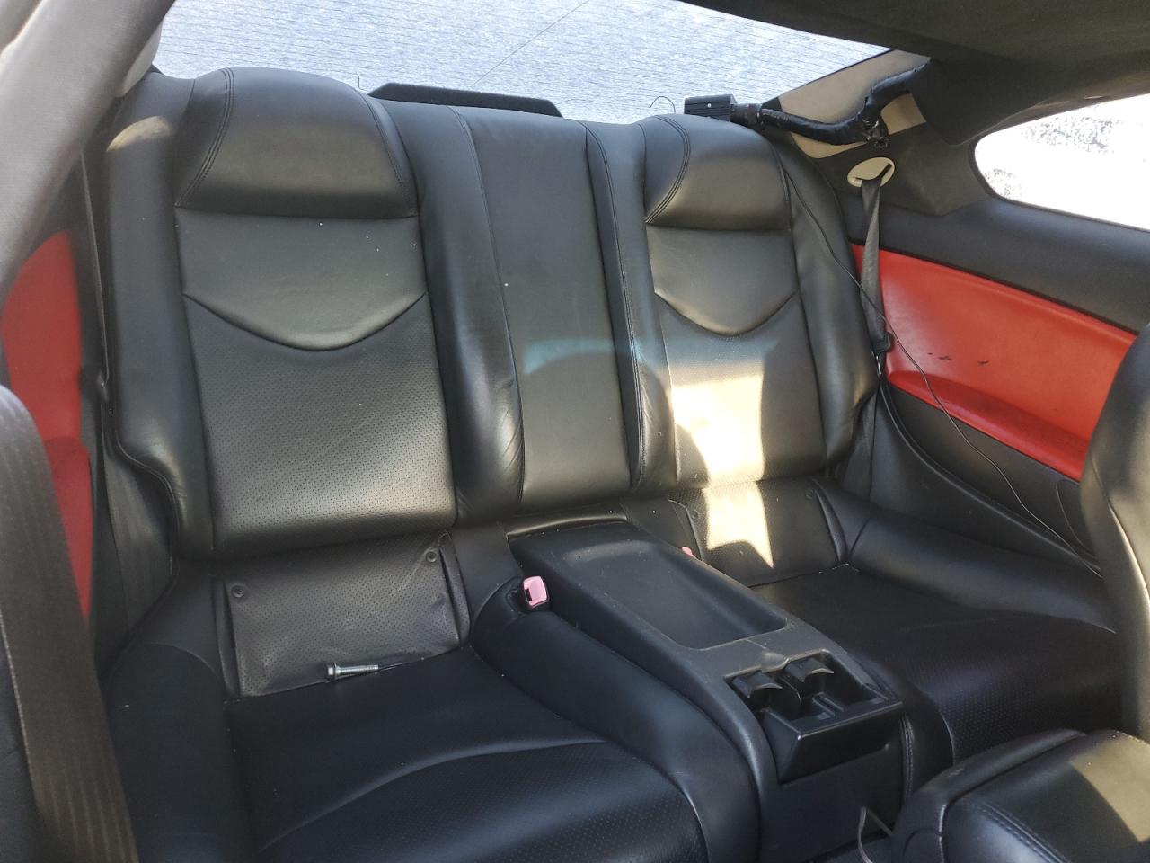 2011 Infiniti G - Image 10