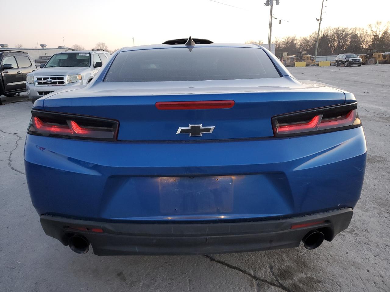 2017 Chevrolet Camaro Lt VIN: 1G1FB1RX2H0150500 Lot: 87921065