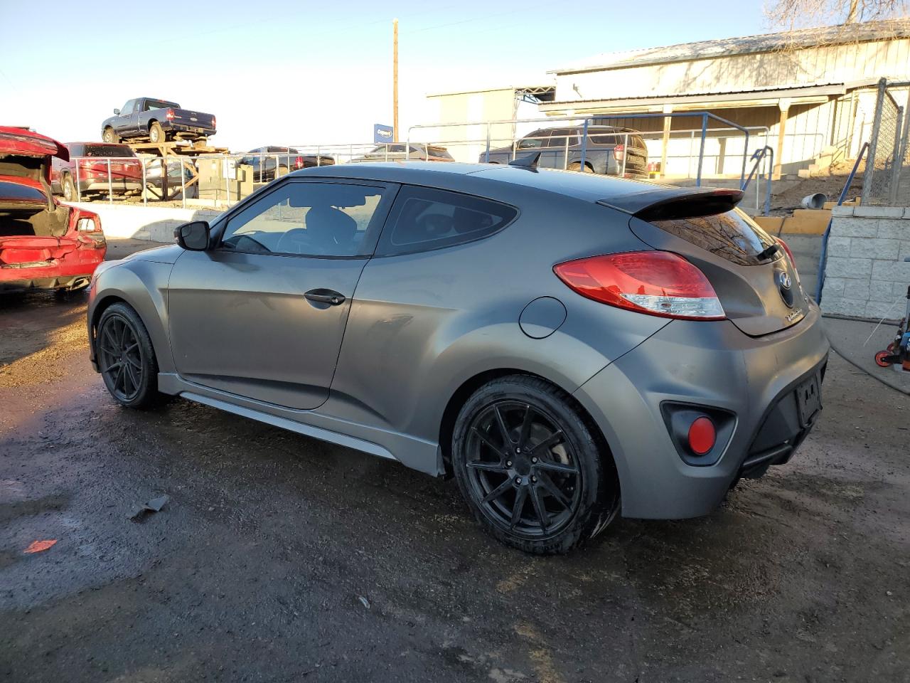 2015 Hyundai Veloster - Image 2
