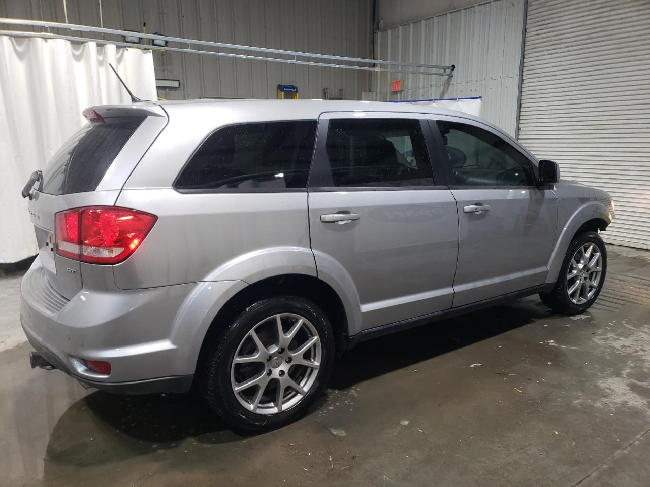2017 Dodge Journey - Image 3