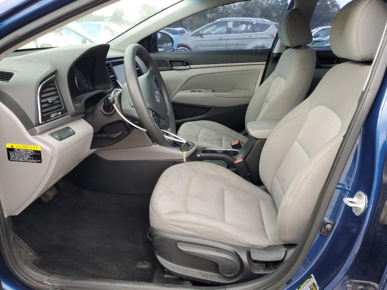 2017 Hyundai Elantra - Image 7