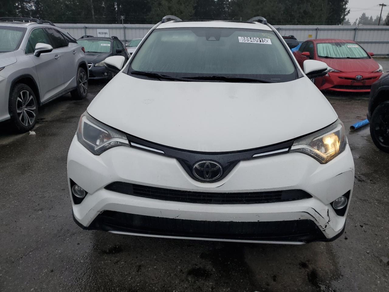 2018 Toyota RAV 4 - Image 5