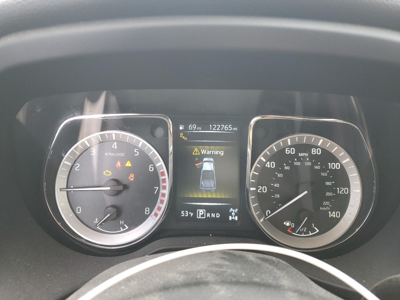 2017 Nissan Titan - Image 9