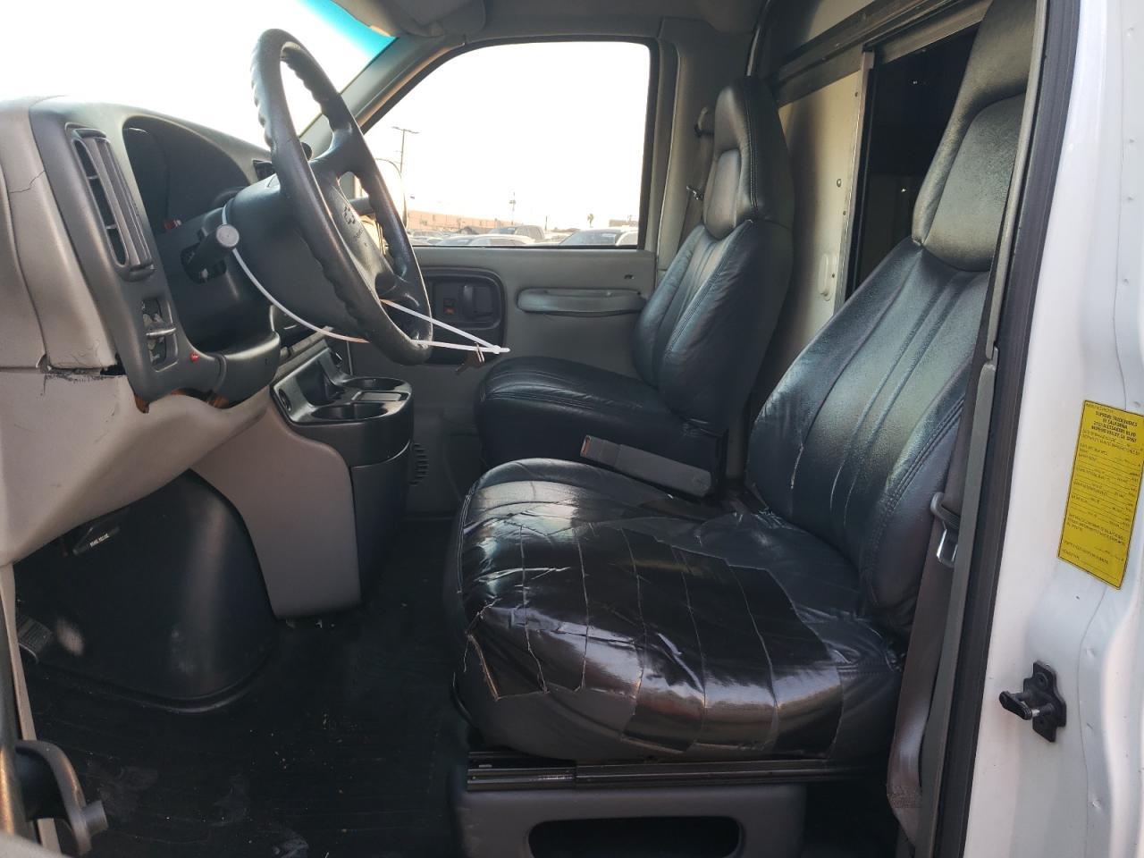 1998 Chevrolet Express - Image 7