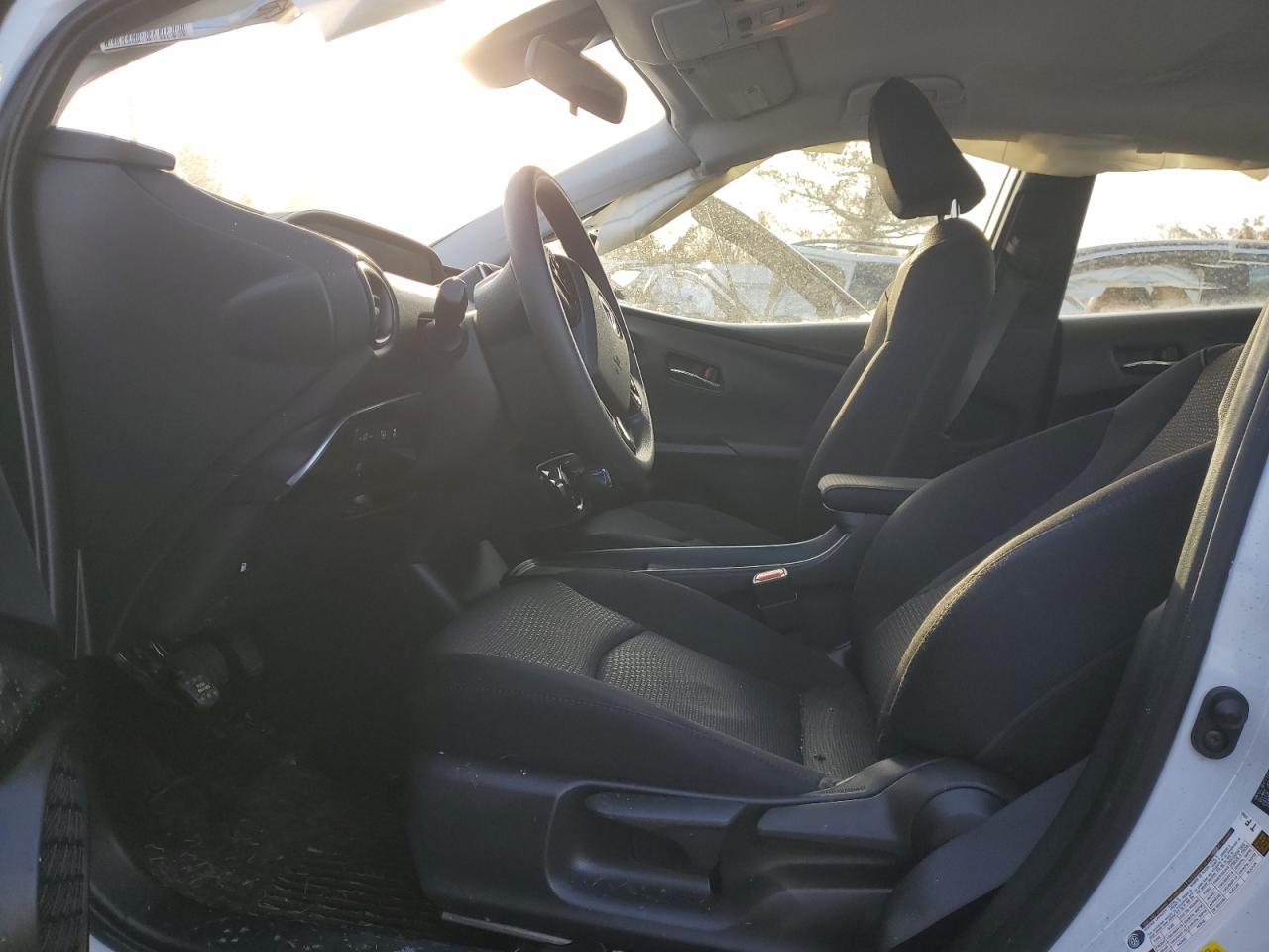 2022 Toyota Prius - Image 7