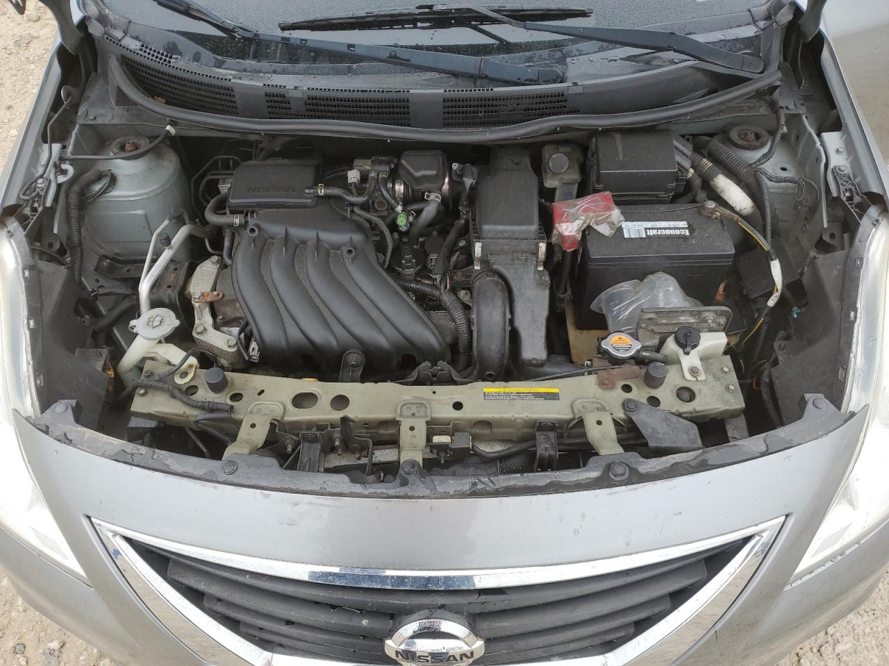 2012 Nissan Versa - Image 11