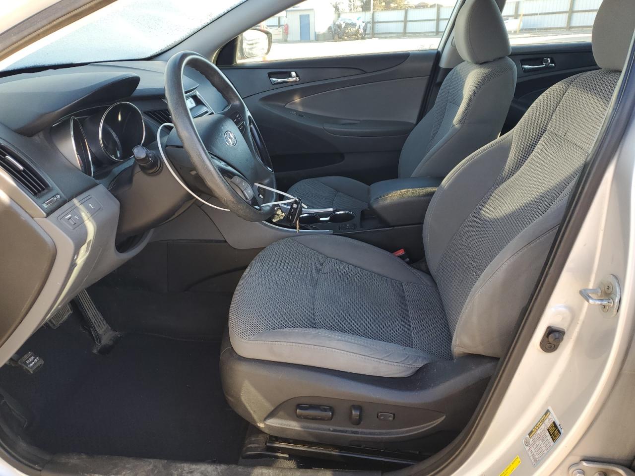 2013 Hyundai Sonata - Image 7
