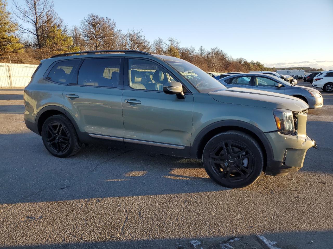 2023 Kia Telluride - Image 4