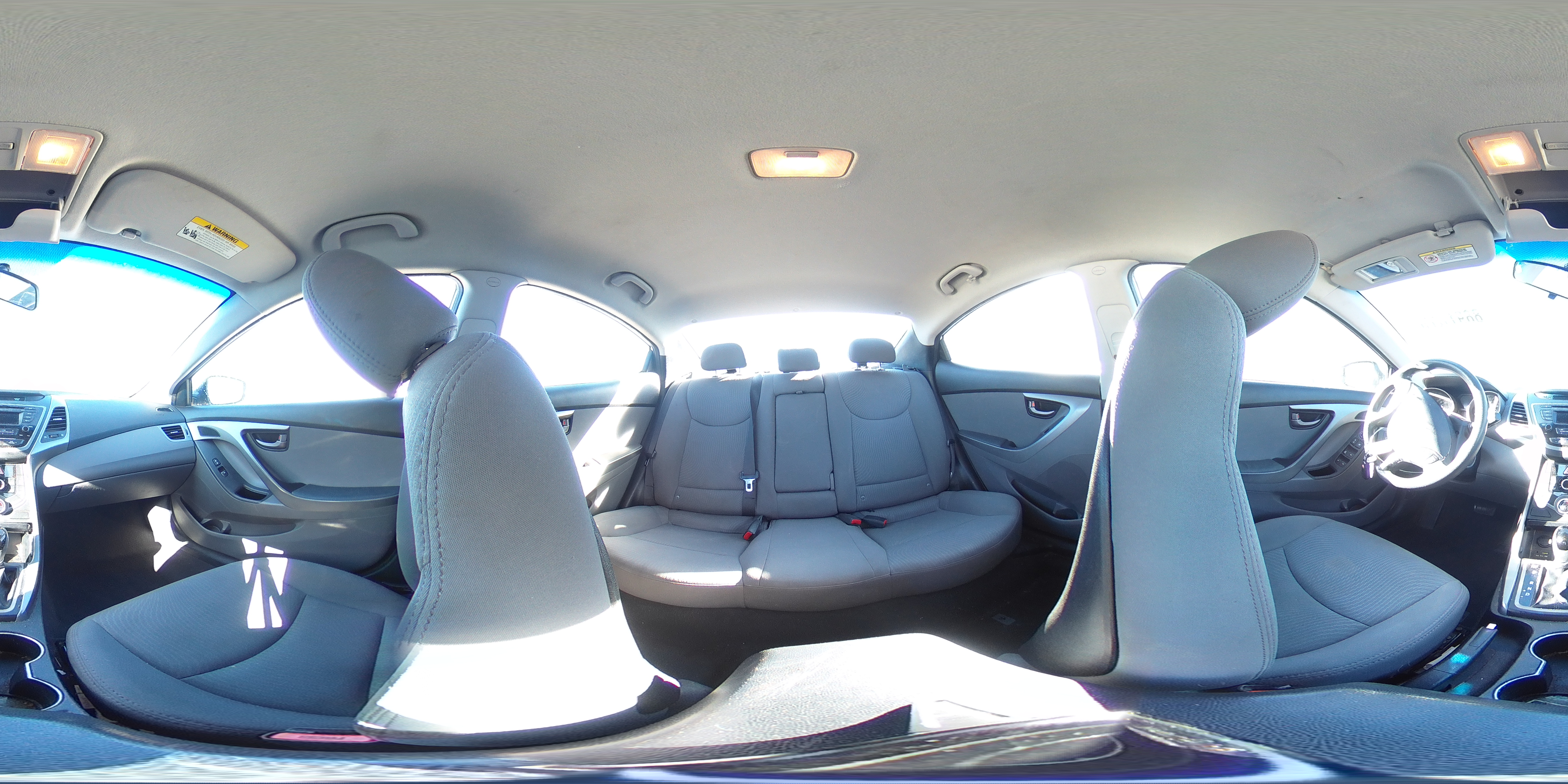 2015 Hyundai Elantra - Image 15