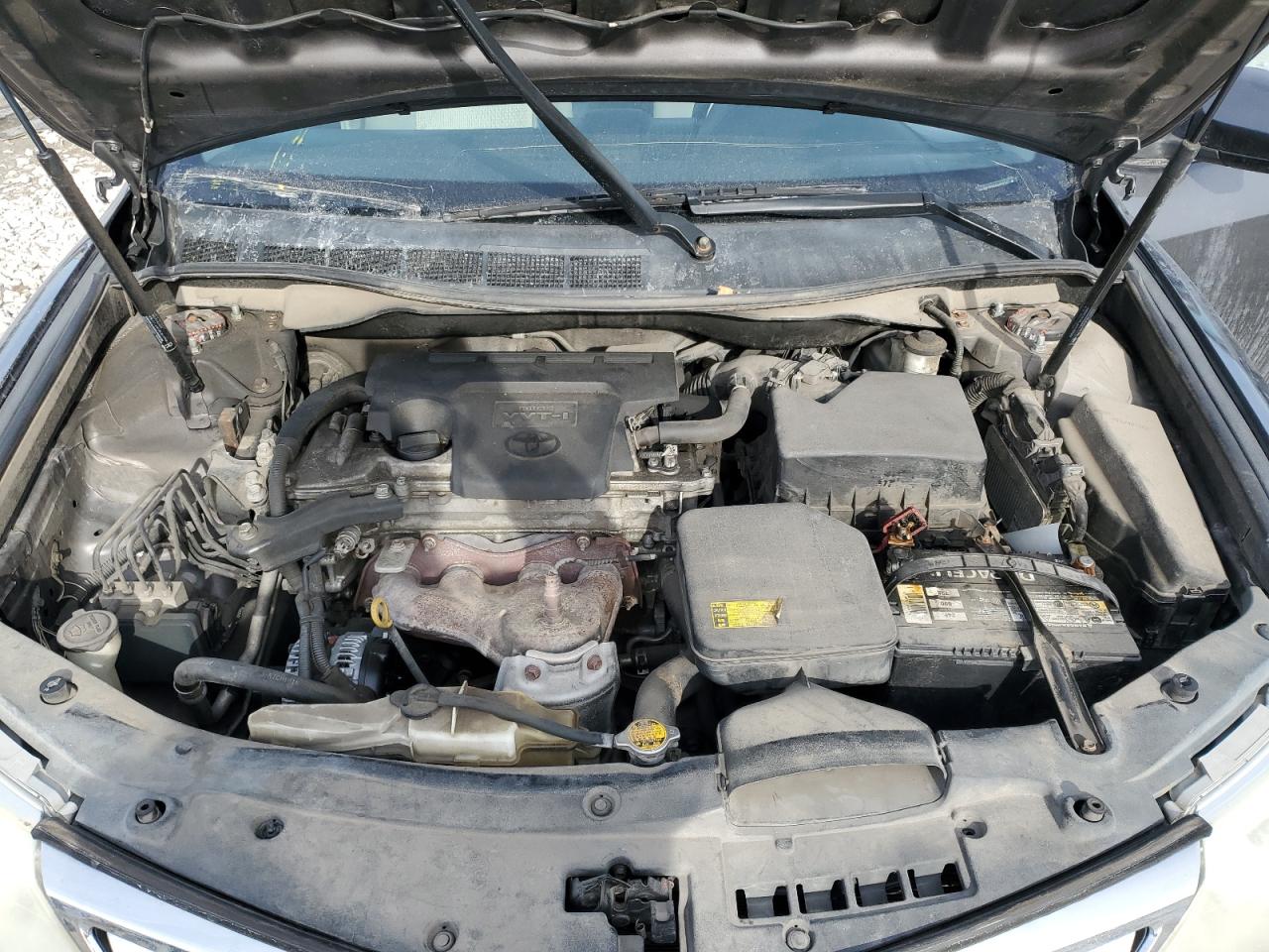 2012 Toyota Camry - Image 11